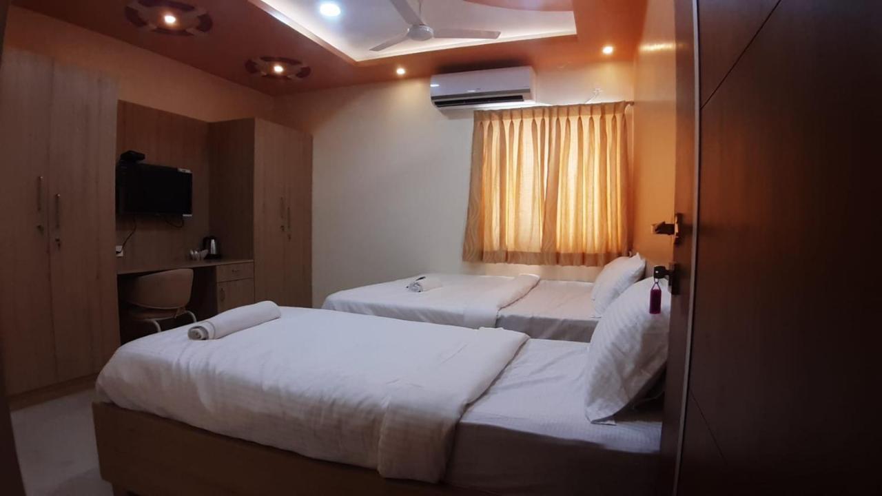 Jfive Residency Hotel Chennai Exterior photo