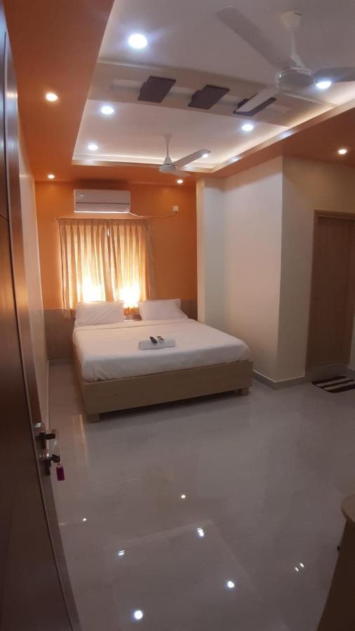 Jfive Residency Hotel Chennai Exterior photo